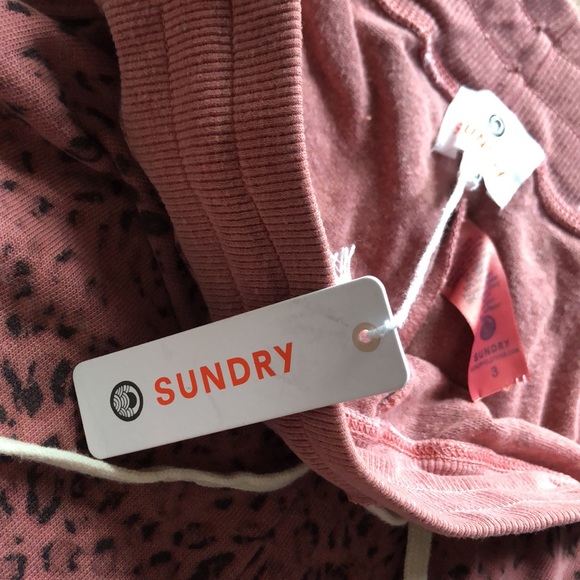 Sundry Leopard Cargo Joggers - Picture 6 of 11